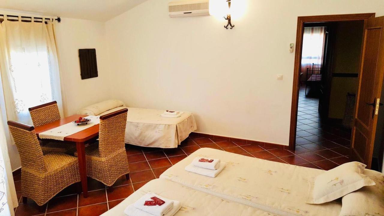 Casa Rural Piedras De Benquerencia Bagian luar foto